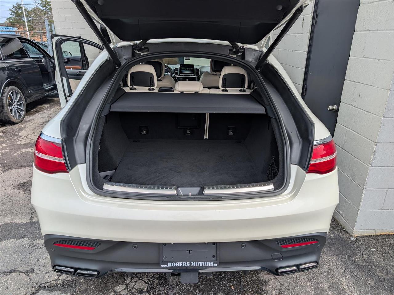 2019 Mercedes-Benz GLE63 AMG S 4MATIC - PANO ROOF - NAVI - 360 CAM  - DISTRONIC Photo