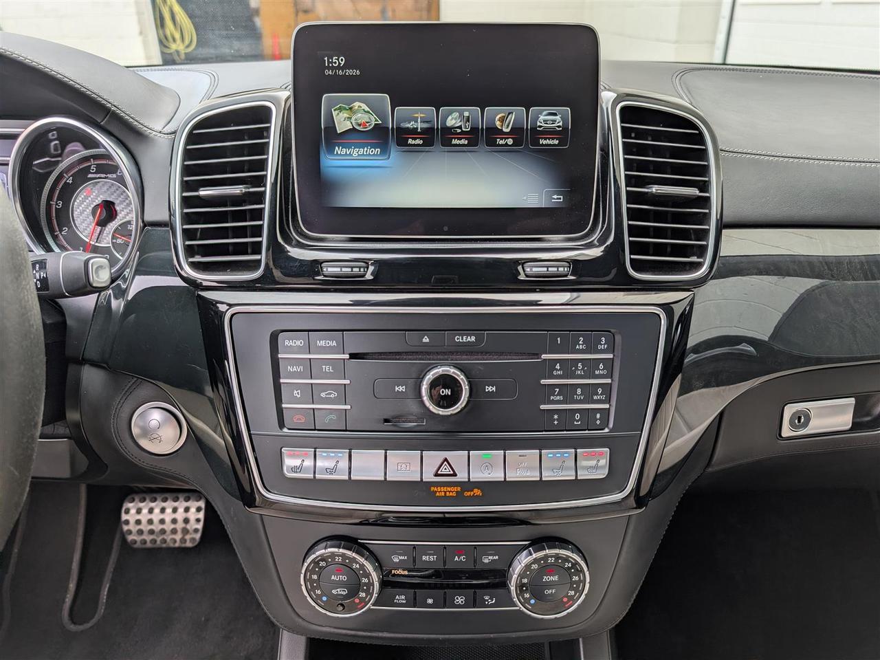 2019 Mercedes-Benz GLE63 AMG S 4MATIC - PANO ROOF - NAVI - 360 CAM  - DISTRONIC Photo