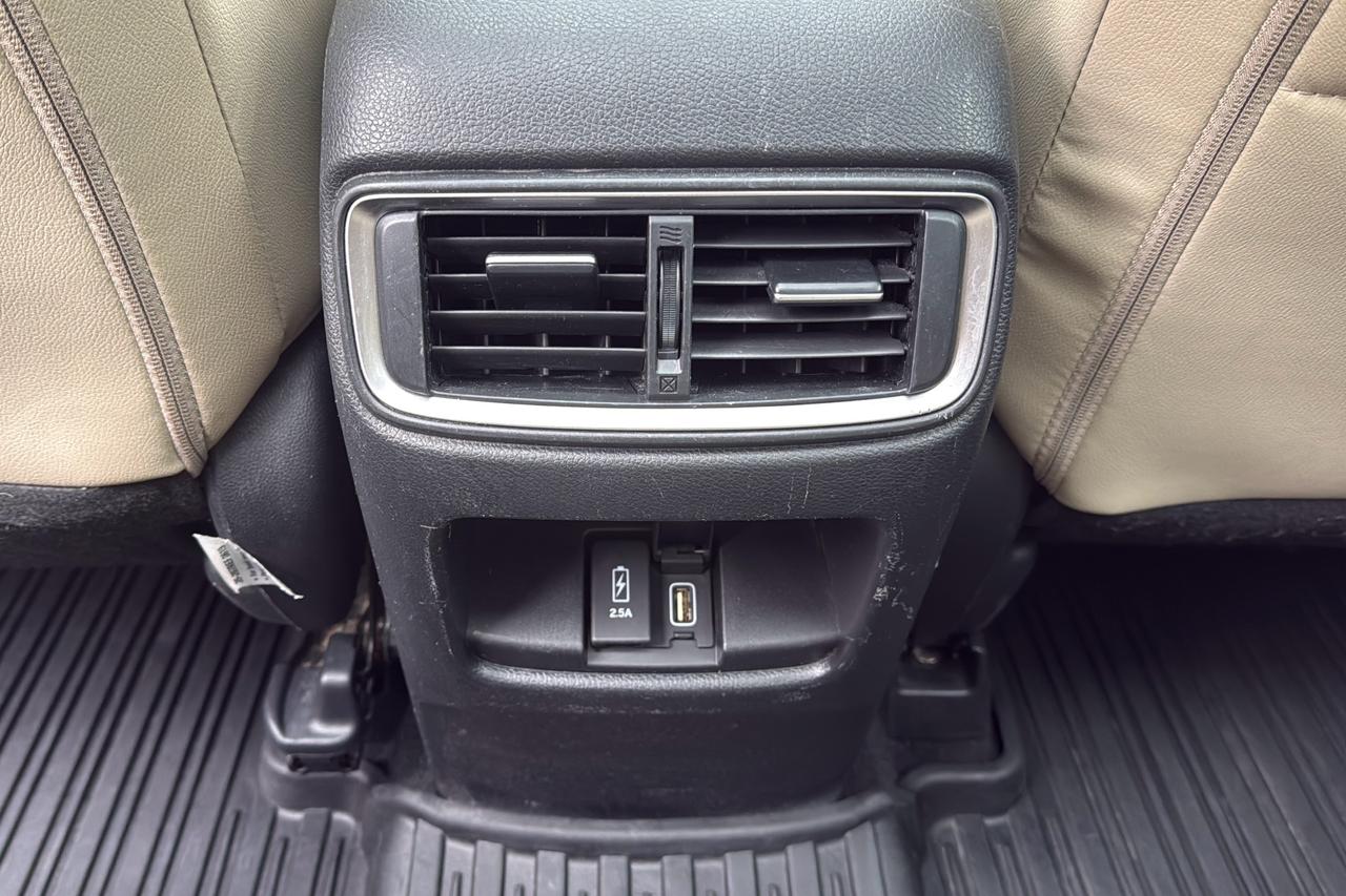 2017 Honda CR-V Touring Photo