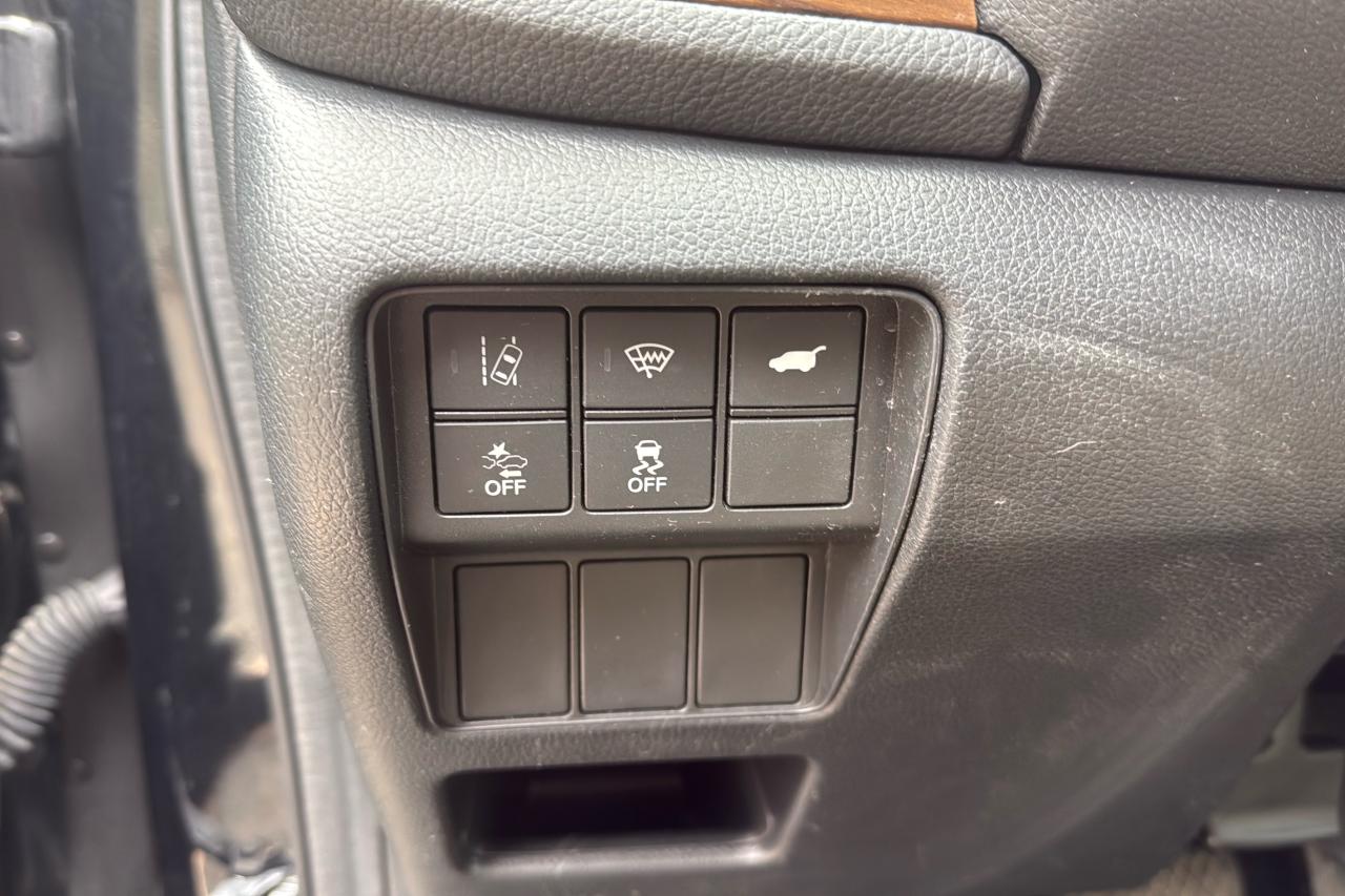 2017 Honda CR-V Touring Photo