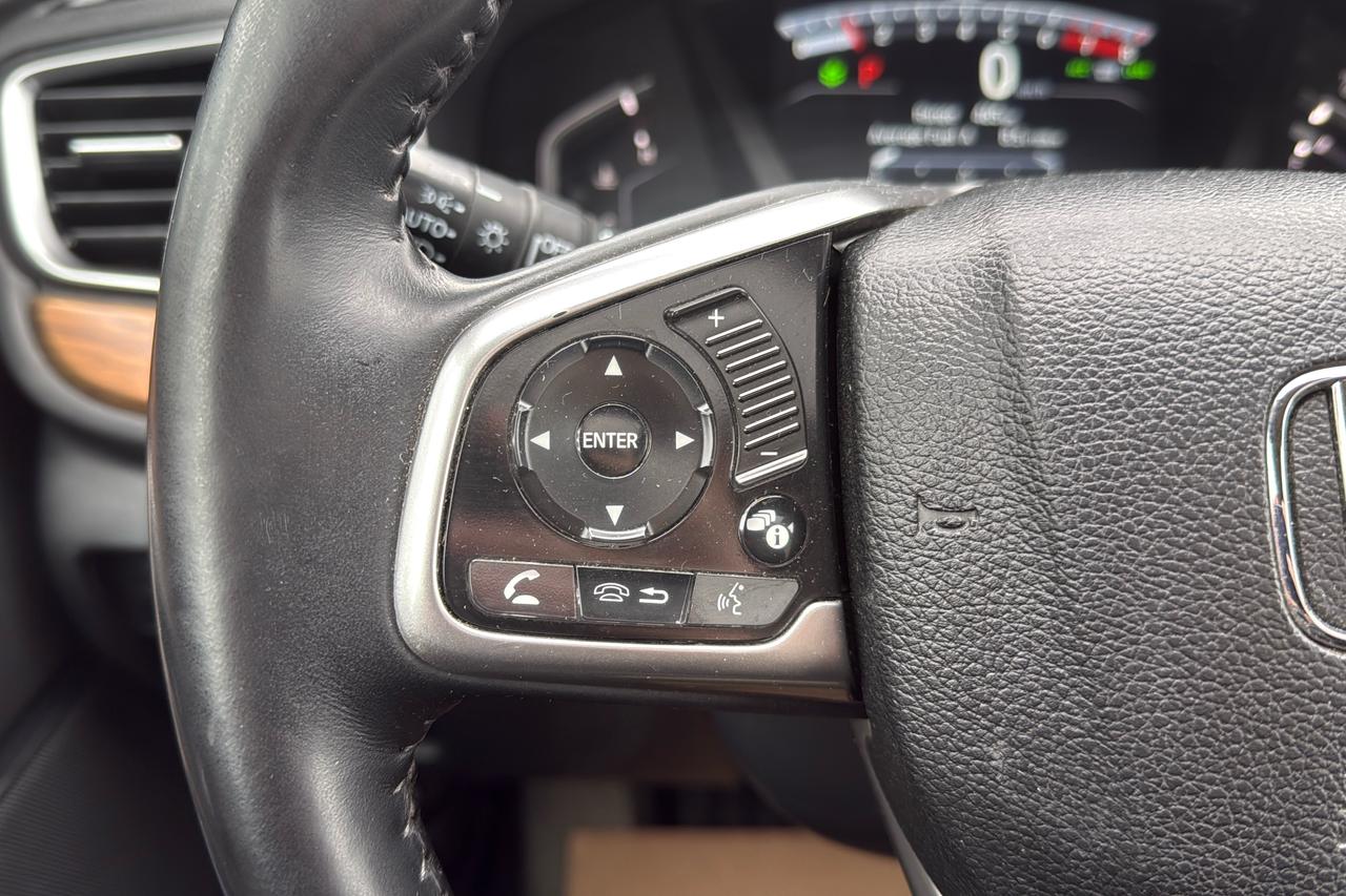 2017 Honda CR-V Touring Photo