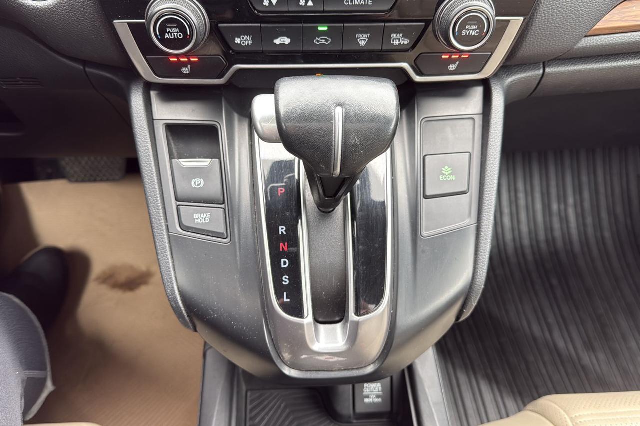 2017 Honda CR-V Touring Photo