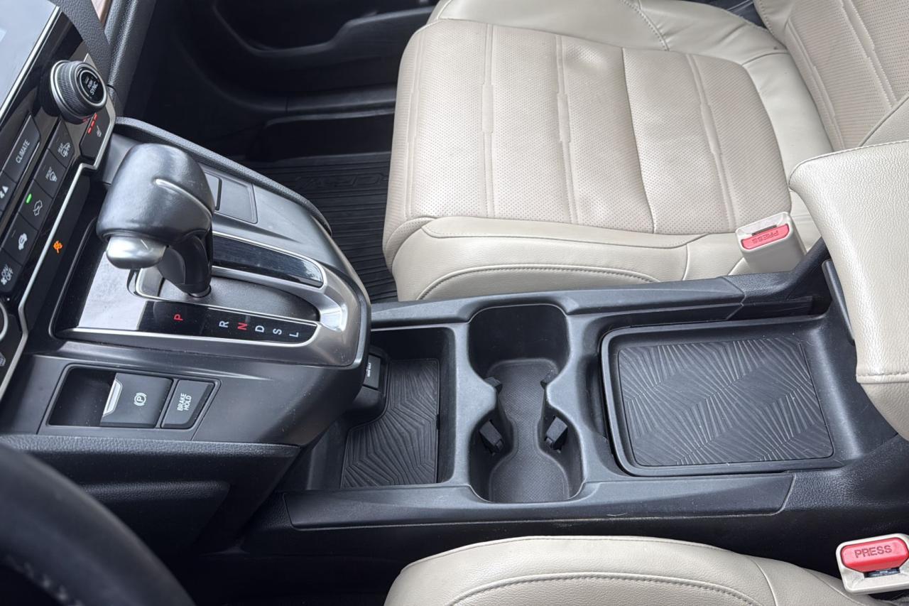 2017 Honda CR-V Touring Photo