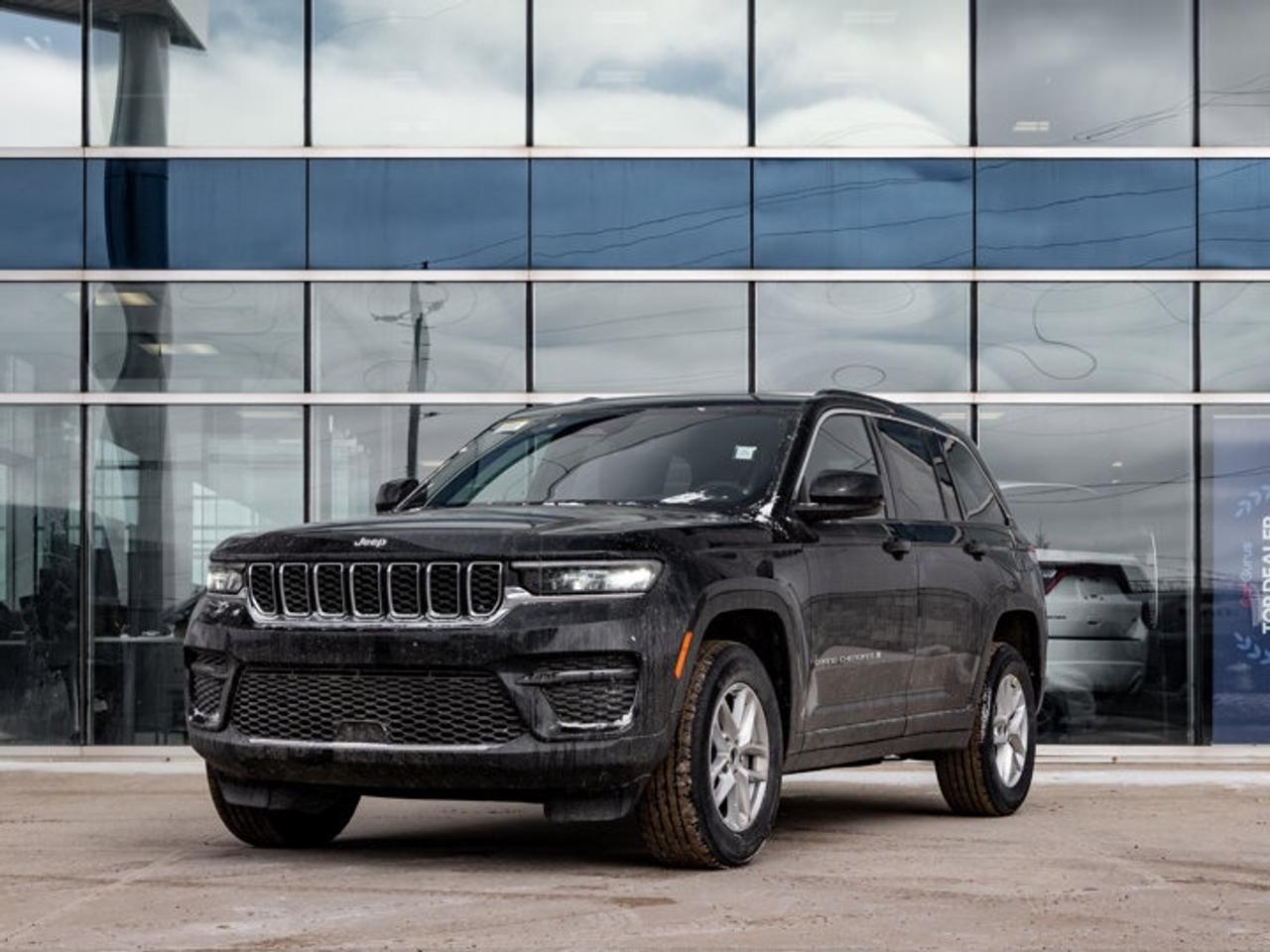 2026 Jeep Grand Cherokee Laredo Photo