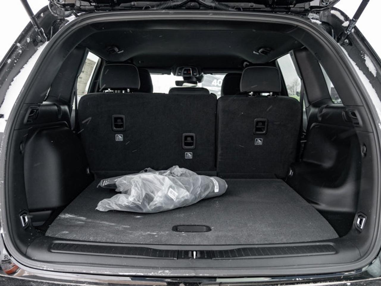 2026 Jeep Grand Cherokee Laredo Photo