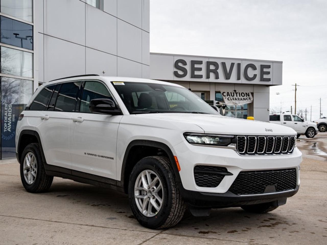 2026 Jeep Grand Cherokee Laredo Photo