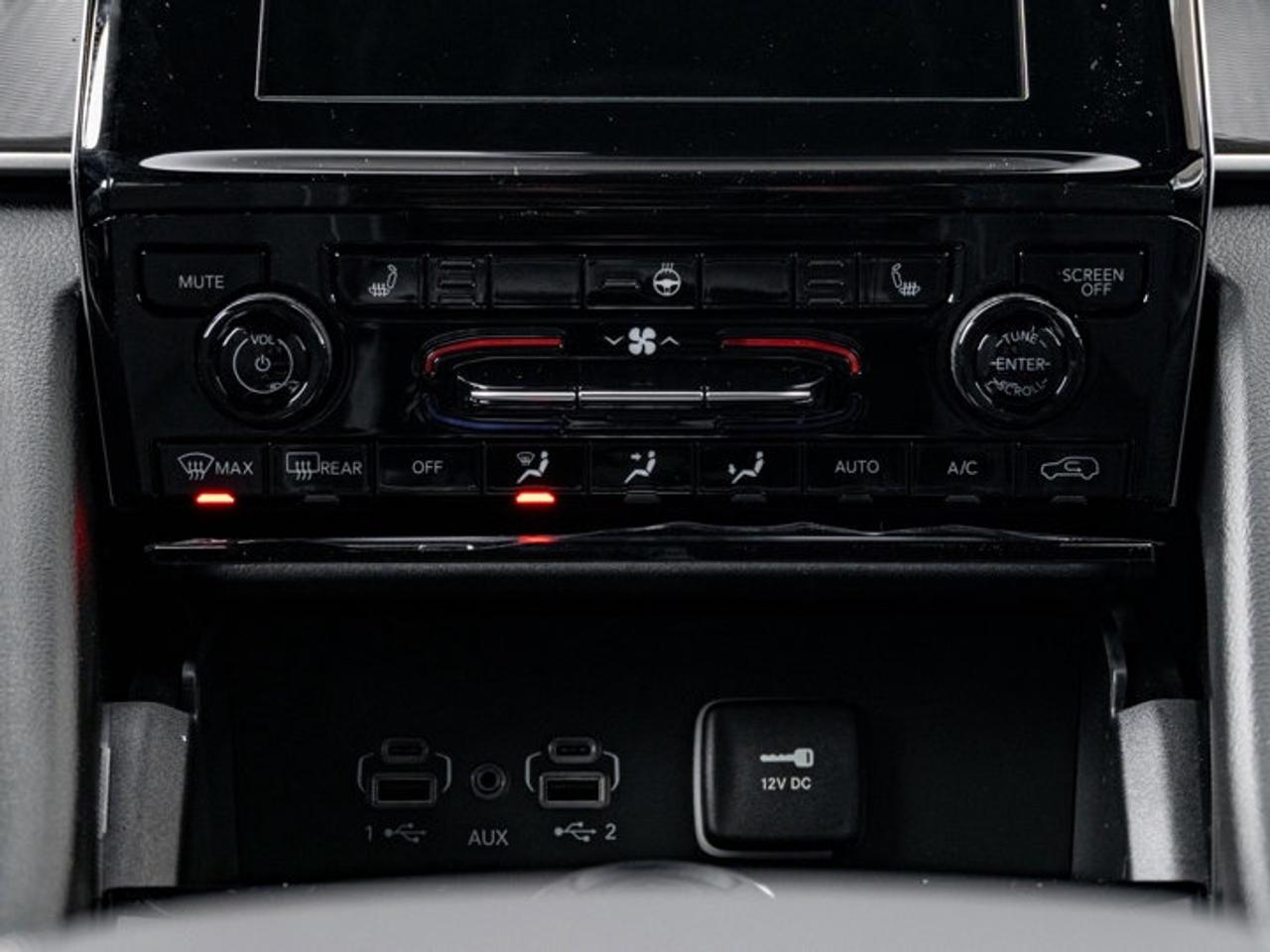 2026 Jeep Grand Cherokee Laredo Photo