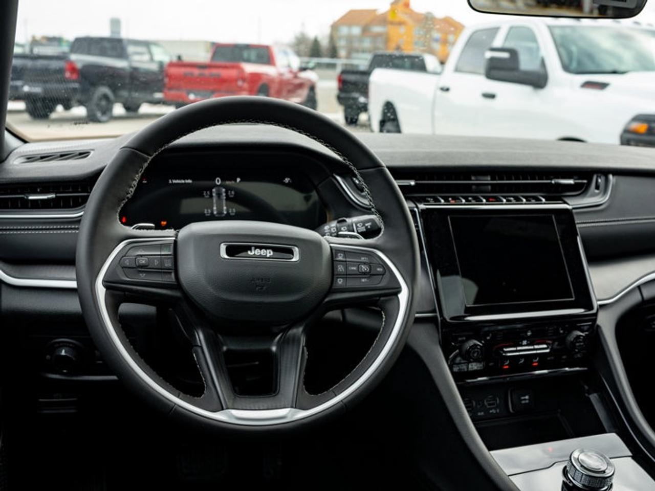 2026 Jeep Grand Cherokee Laredo X Photo