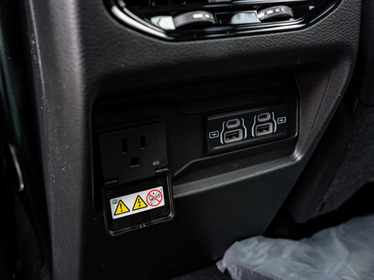 2026 Jeep Grand Cherokee Laredo X Photo