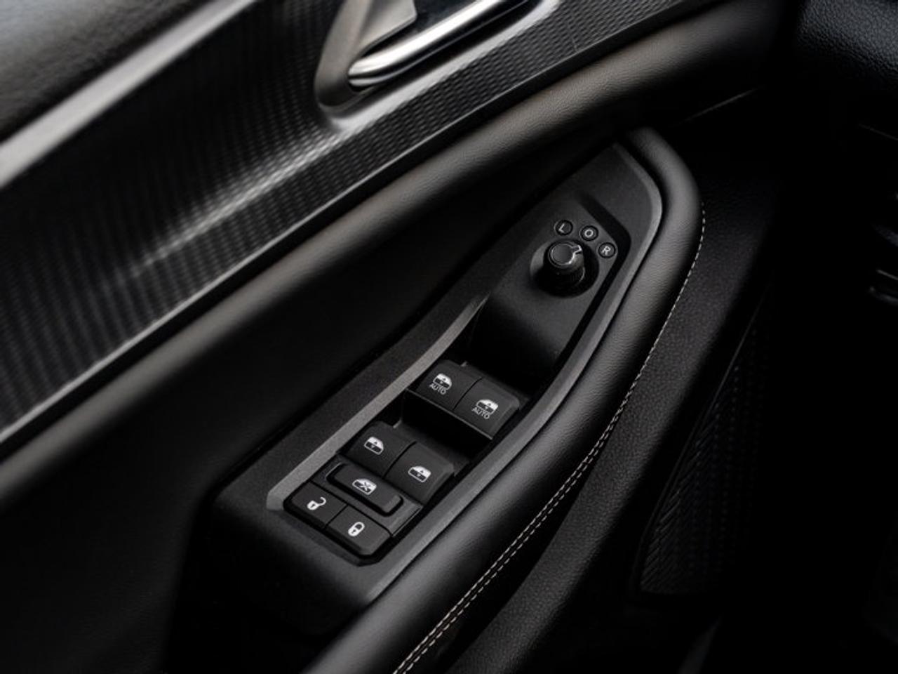 2026 Jeep Grand Cherokee Laredo X Photo
