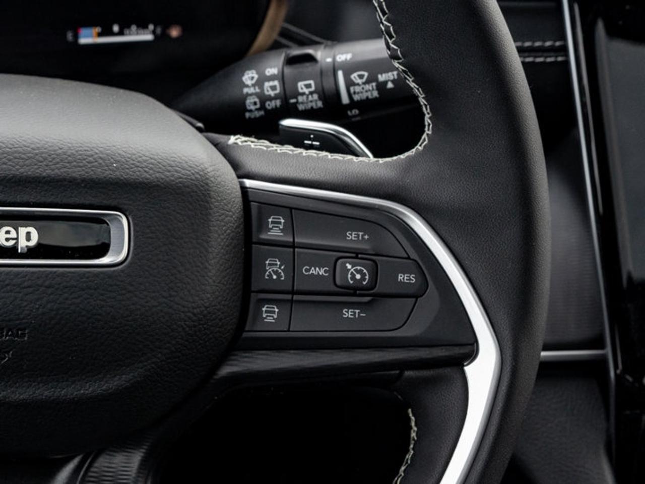 2026 Jeep Grand Cherokee Laredo X Photo