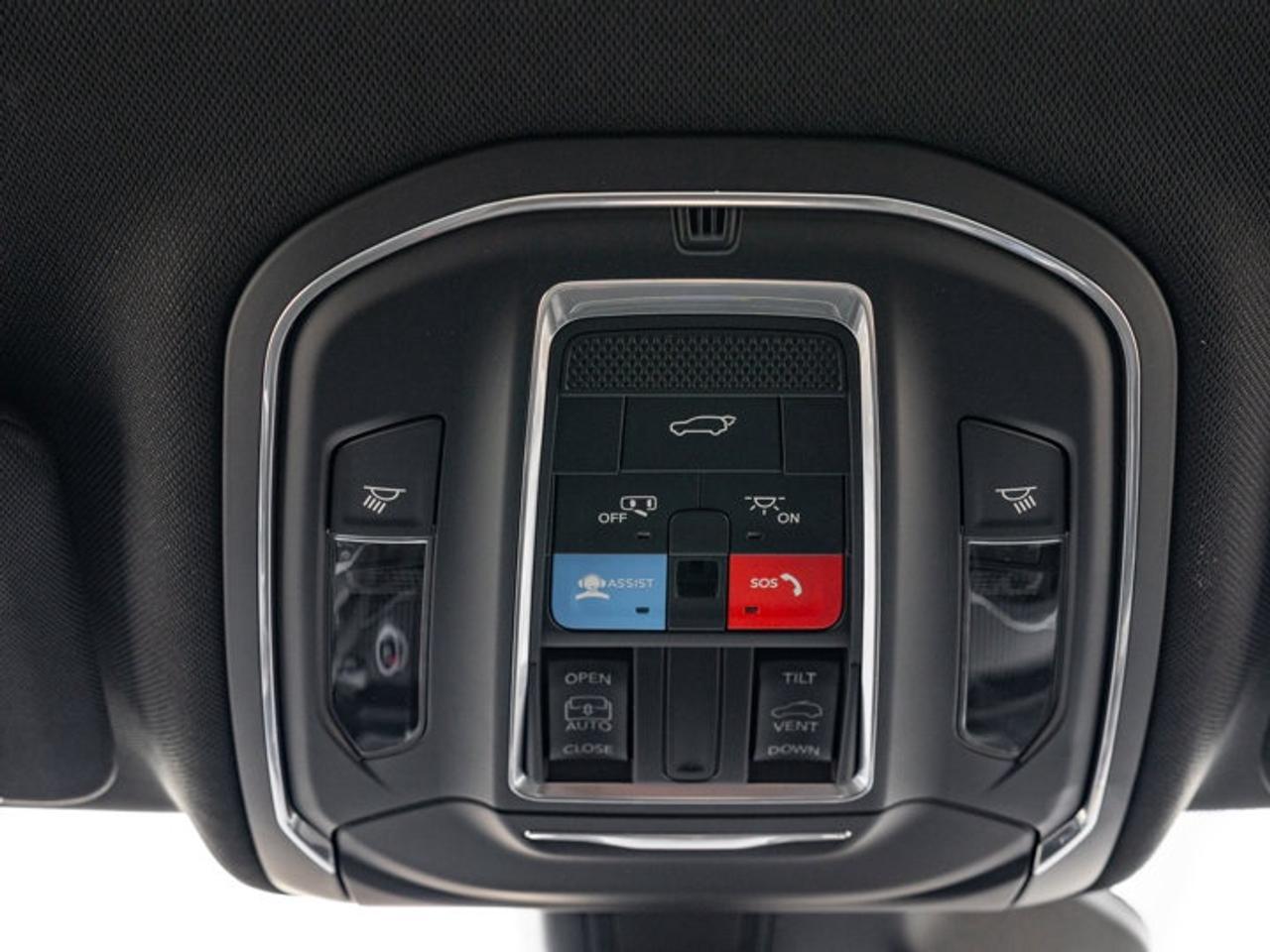 2026 Jeep Grand Cherokee Laredo X Photo