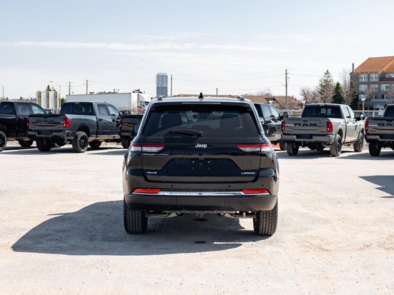 2026 Jeep Grand Cherokee Laredo X Photo