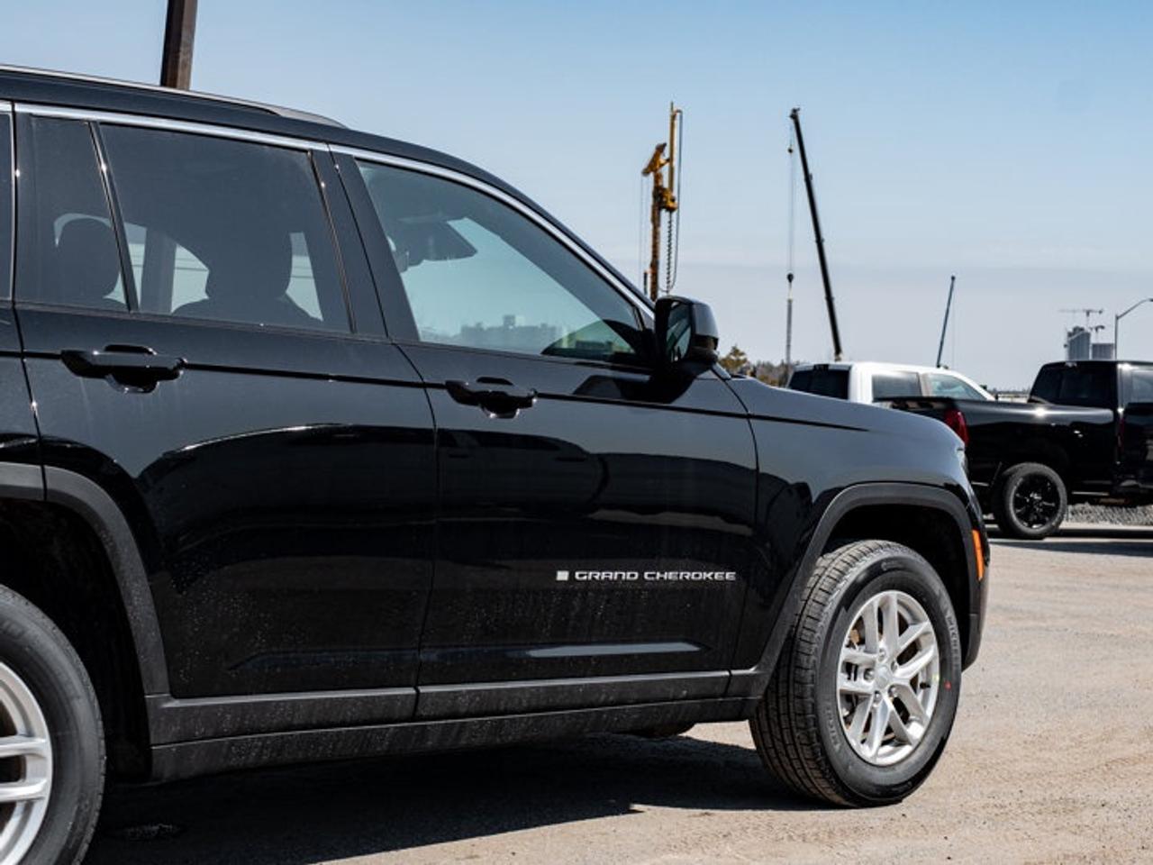 2026 Jeep Grand Cherokee Laredo X Photo