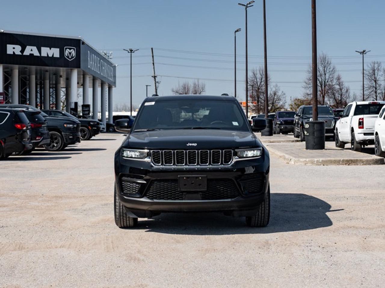 2026 Jeep Grand Cherokee Laredo X Photo
