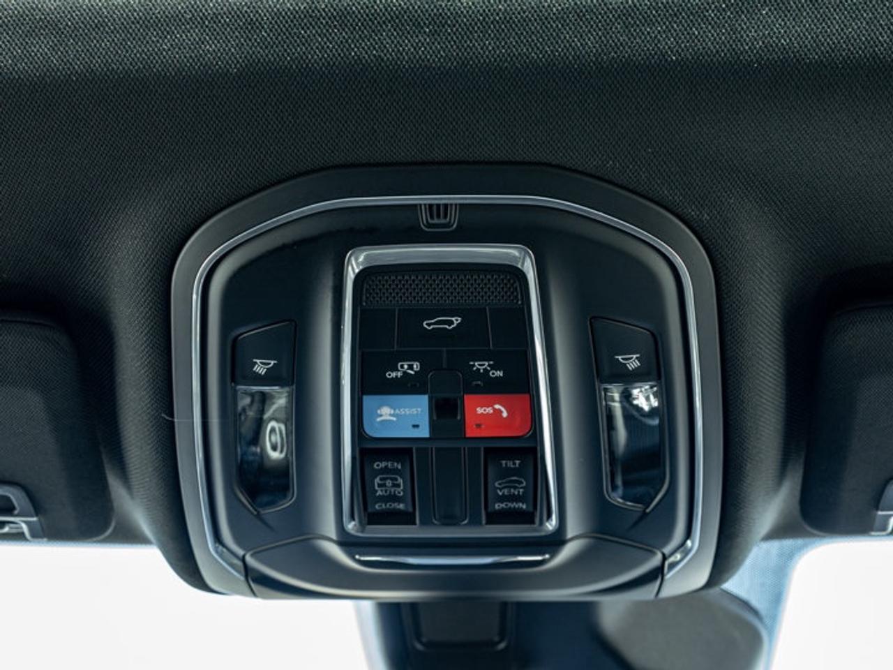 2026 Jeep Grand Cherokee Laredo X Photo