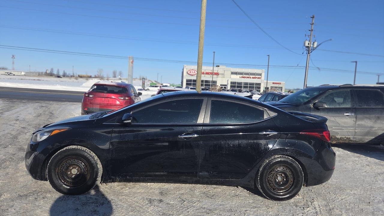 2015 Hyundai Elantra Limited, NO ACCIDENTS, WELL SERVICED, CERTIFIED Photo