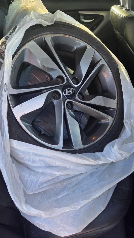 2015 Hyundai Elantra Limited, NO ACCIDENTS, WELL SERVICED, CERTIFIED Photo