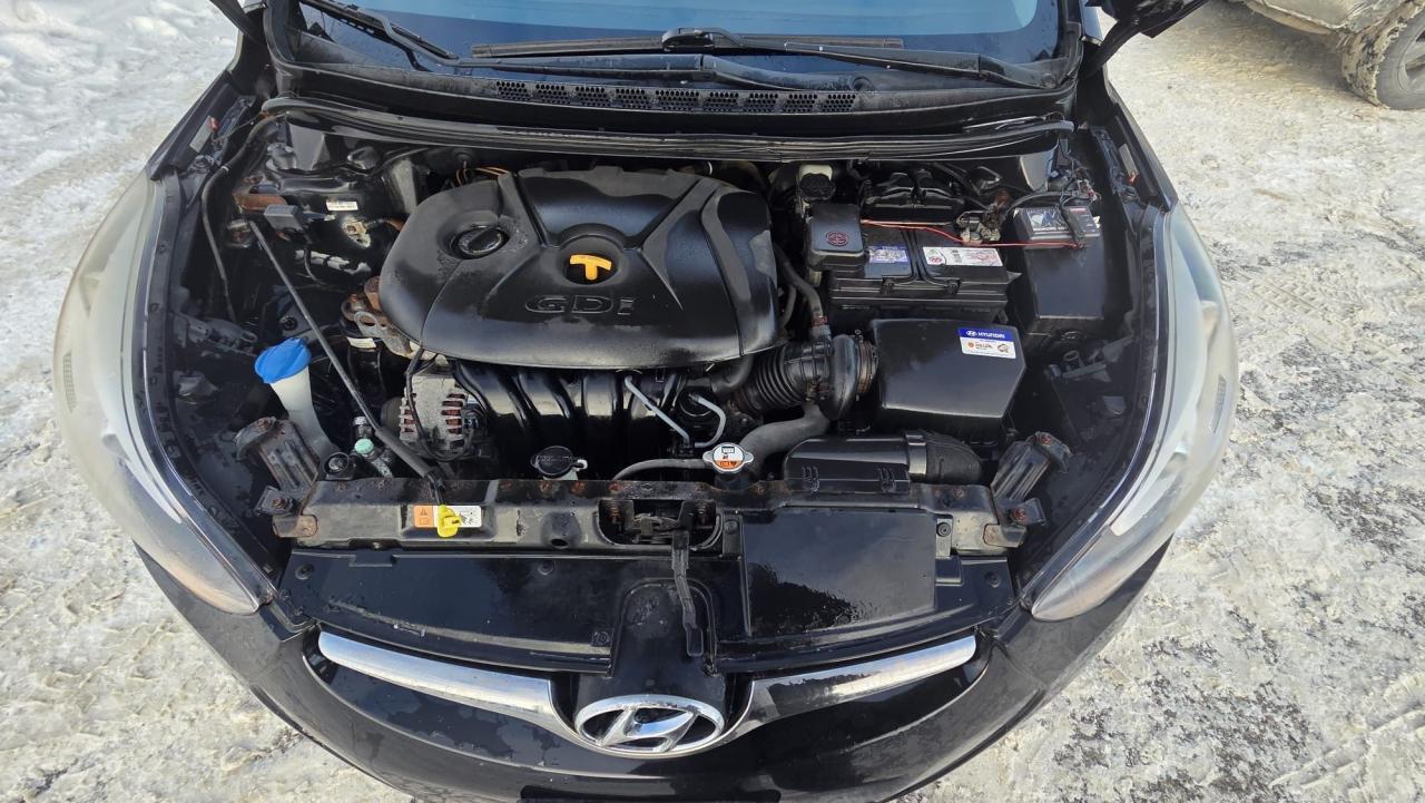 2015 Hyundai Elantra Limited, NO ACCIDENTS, WELL SERVICED, CERTIFIED Photo