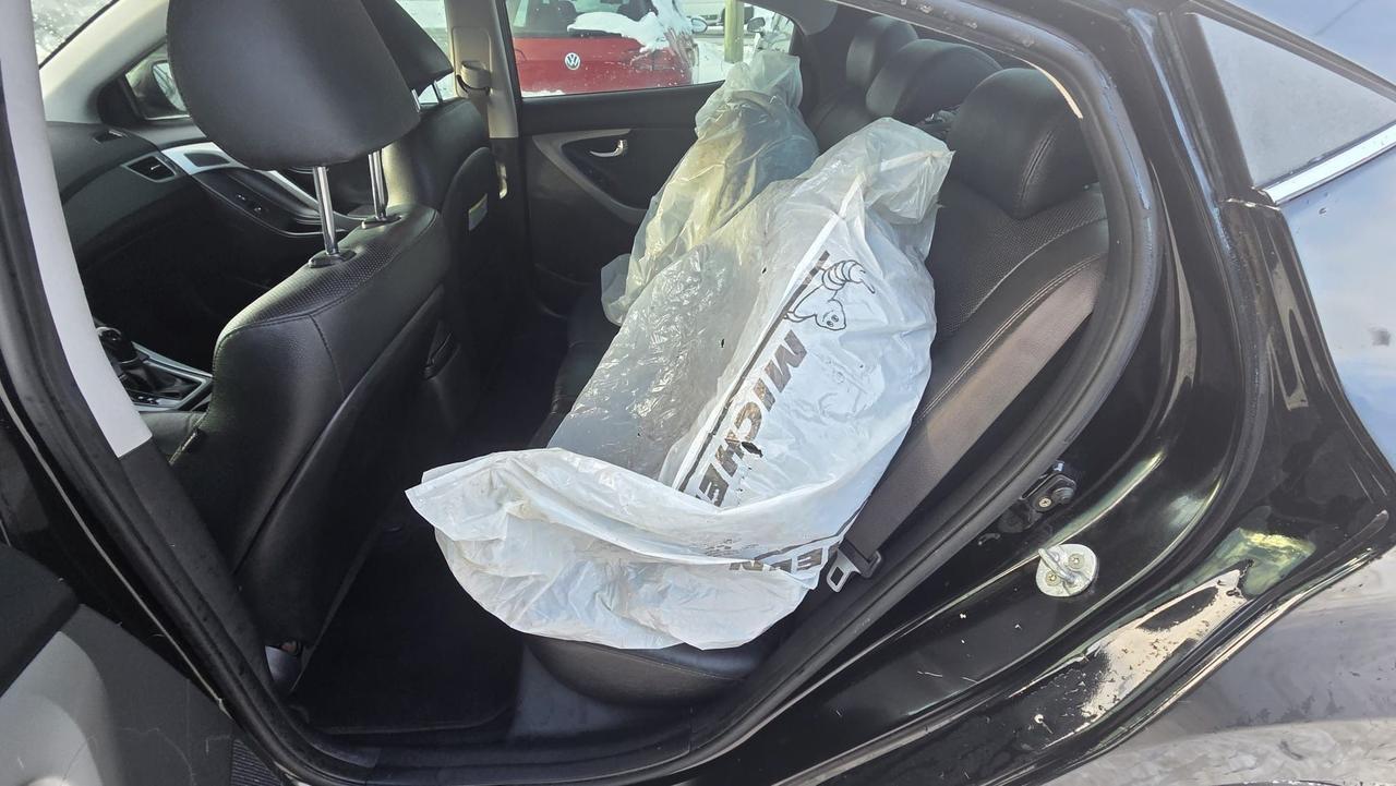 2015 Hyundai Elantra Limited, NO ACCIDENTS, WELL SERVICED, CERTIFIED Photo