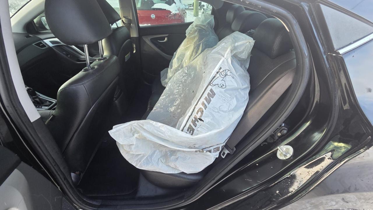 2015 Hyundai Elantra Limited, NO ACCIDENTS, WELL SERVICED, CERTIFIED Photo