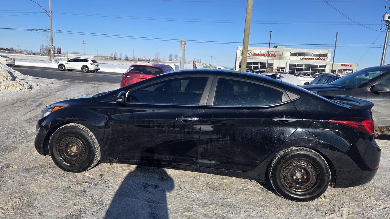 2015 Hyundai Elantra Limited, NO ACCIDENTS, WELL SERVICED, CERTIFIED Photo