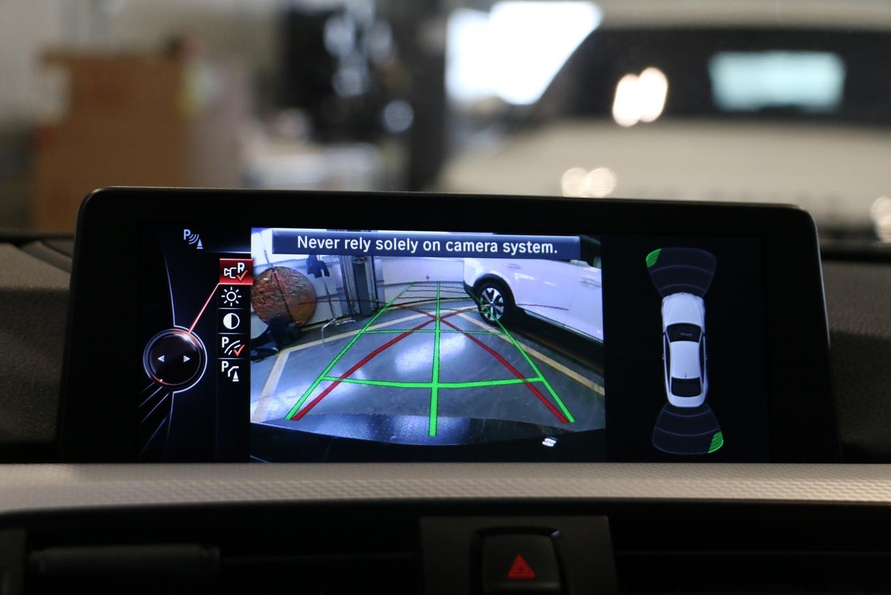 2014 BMW 4 Series 435i xDrive - M.PERFORMANCE|SUNROOF|NAVI|CAMERA Photo