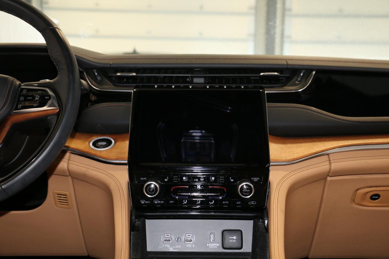 2022 Jeep Grand Cherokee SUMMIT 4X4 5.7L HEMI - NIGHTVISION|MASSAGE|NAVI Photo