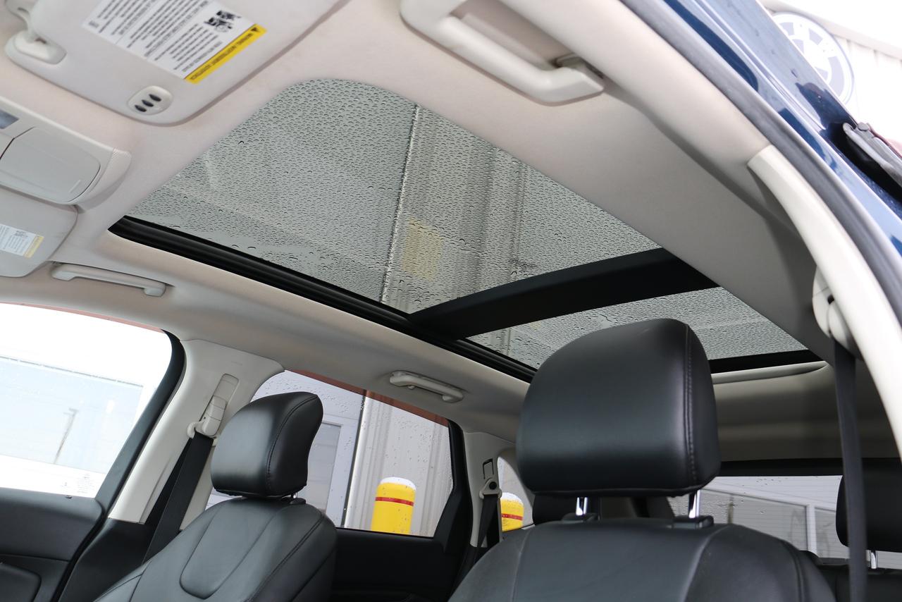 2017 Ford Edge Titanium AWD - PANO|NAVI|CAMERA|BLINDSPOT Photo