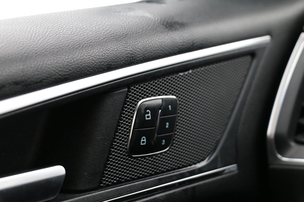 2017 Ford Edge Titanium AWD - PANO|NAVI|CAMERA|BLINDSPOT Photo