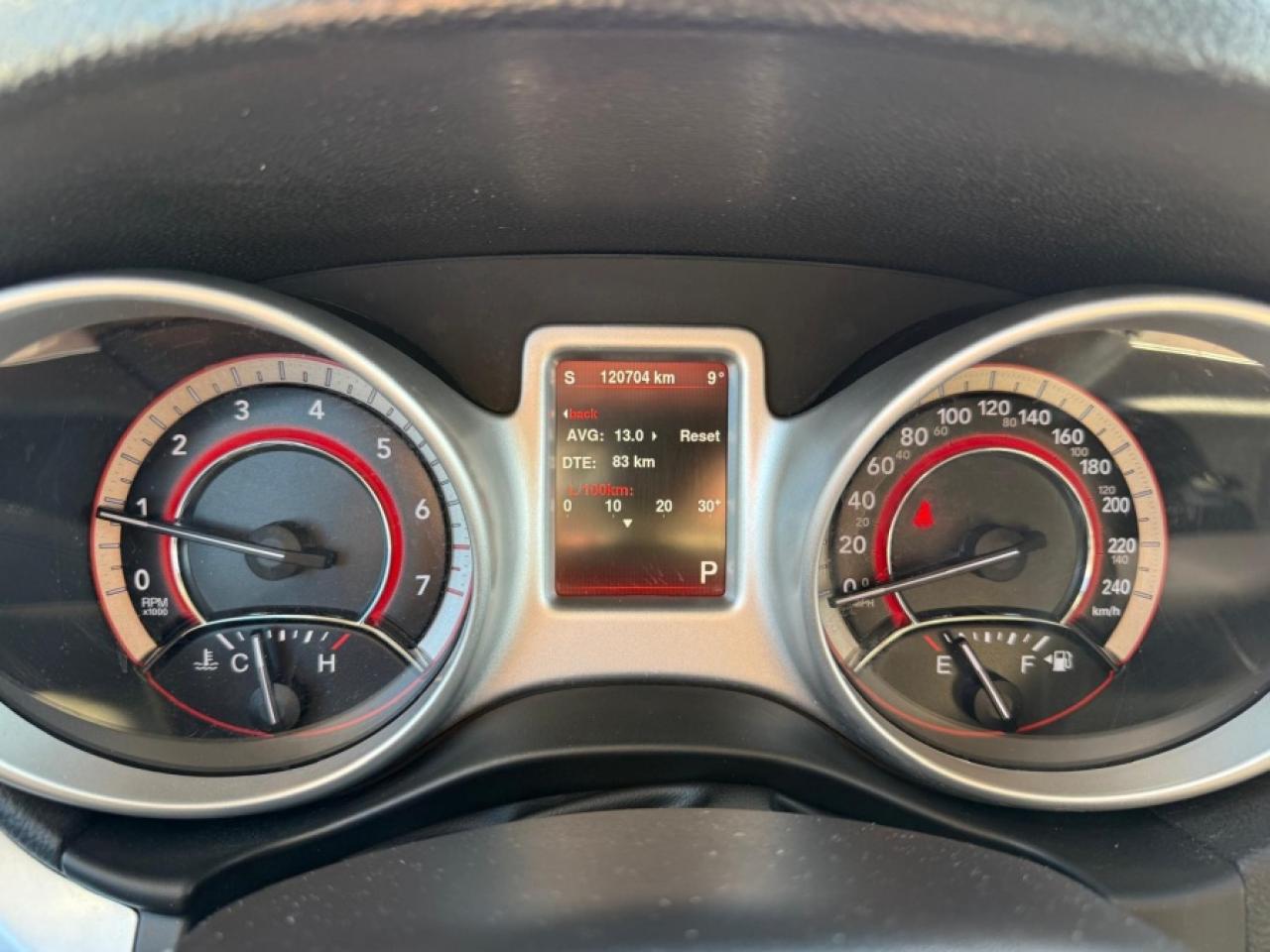 2015 Dodge Journey SXT/ 7 SEATS/ PUSH START/ 3 KEYS/ SERVICE RECS - Photo #12