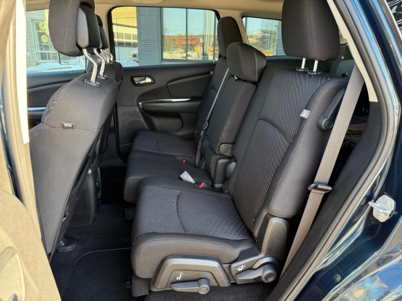 2015 Dodge Journey SXT/ 7 SEATS/ PUSH START/ 3 KEYS/ SERVICE RECS - Photo #17