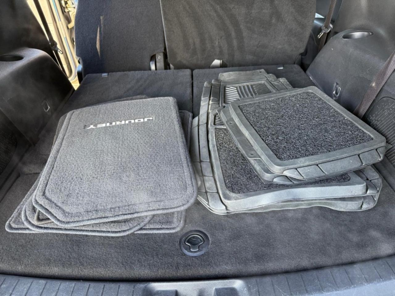 2015 Dodge Journey SXT/ 7 SEATS/ PUSH START/ 3 KEYS/ SERVICE RECS - Photo #20