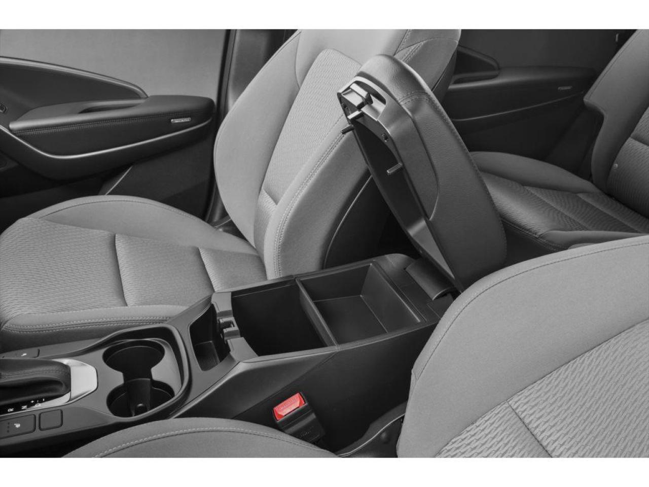 2016 Hyundai Santa Fe XL Luxury Photo