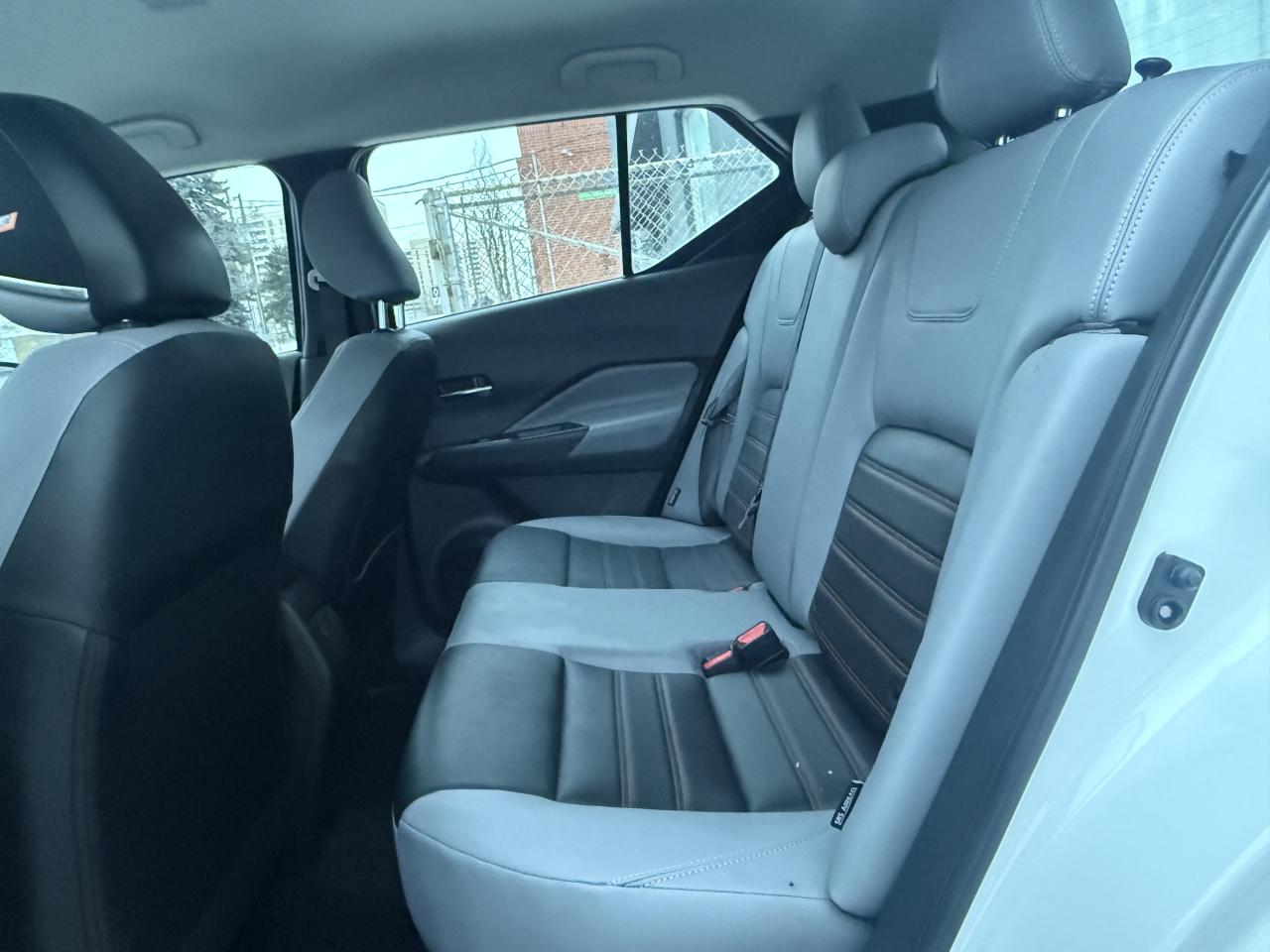 2024 Nissan Kicks SR Photo