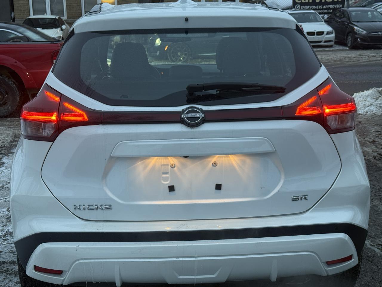 2024 Nissan Kicks SR Photo