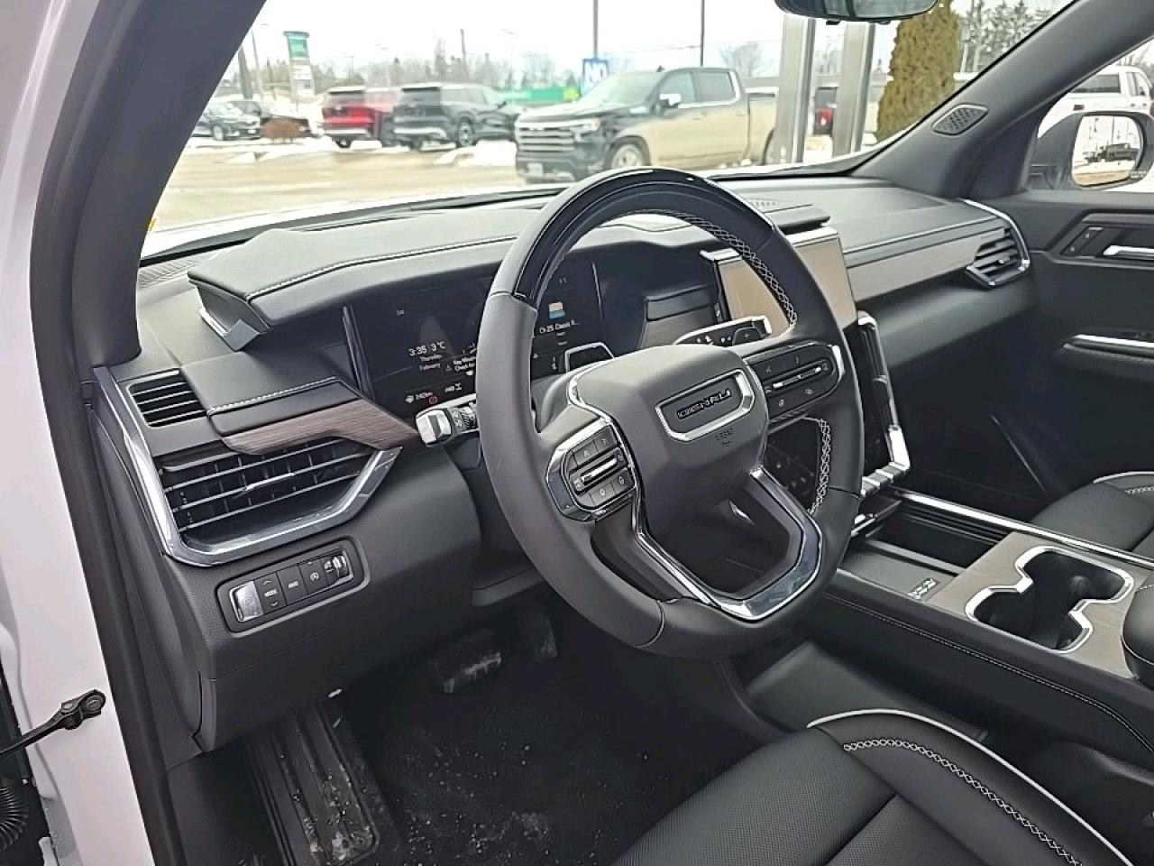 2026 GMC Acadia Denali Photo