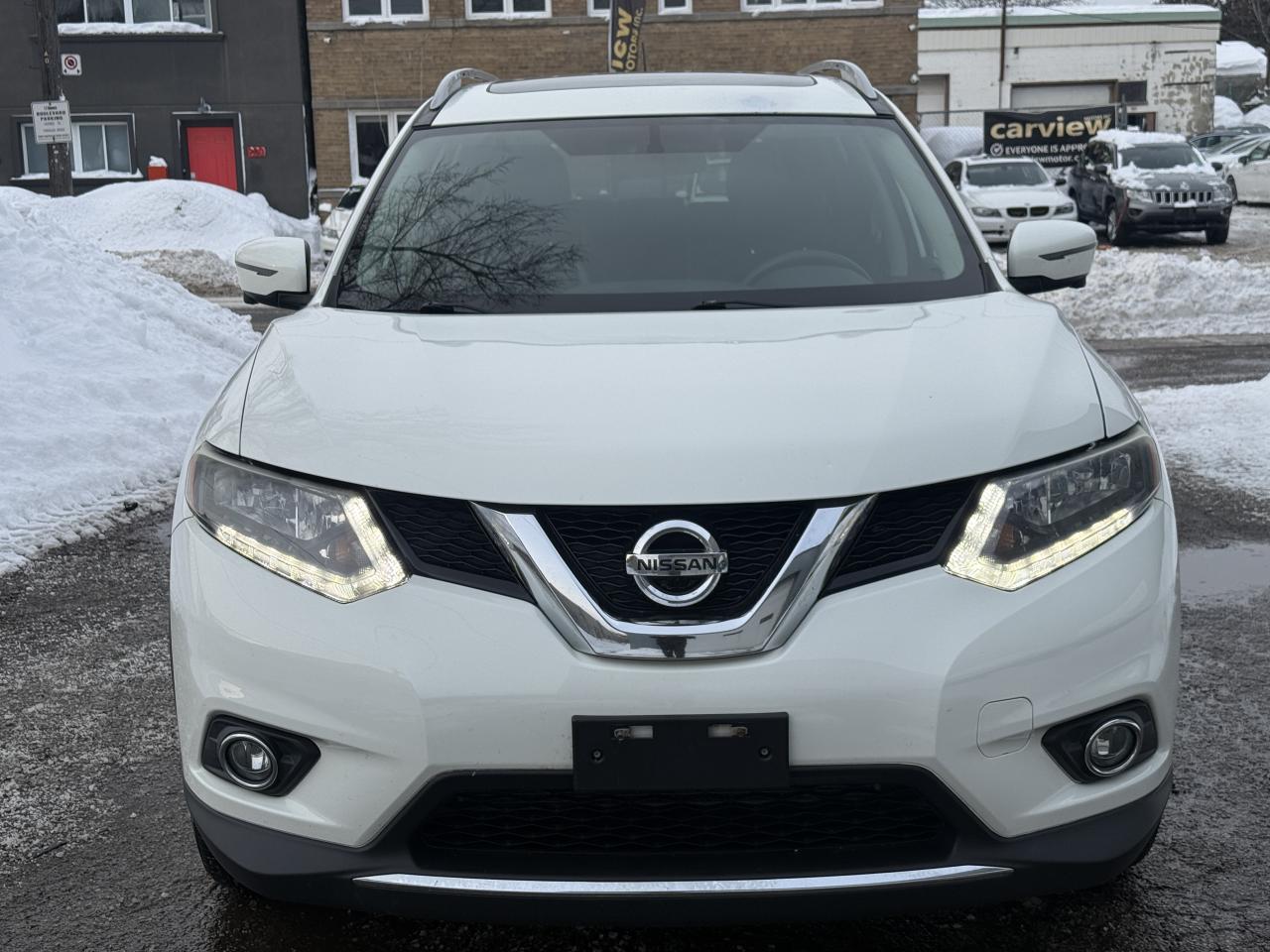 2016 Nissan Rogue SV Photo
