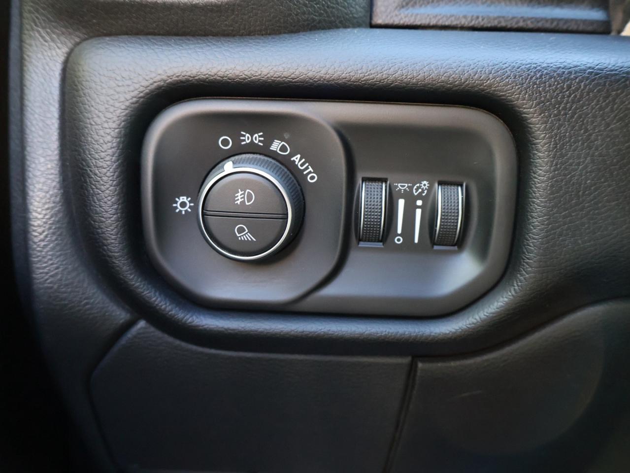 2021 RAM 2500 LARAMIE 4WD DIESEL CERTIFIED *DODGE MAINTAIN* CAMERA NAV BLUETOOTH LEATHER HEATED SEATS SUNROOF CRUISE ALLOYS Photo