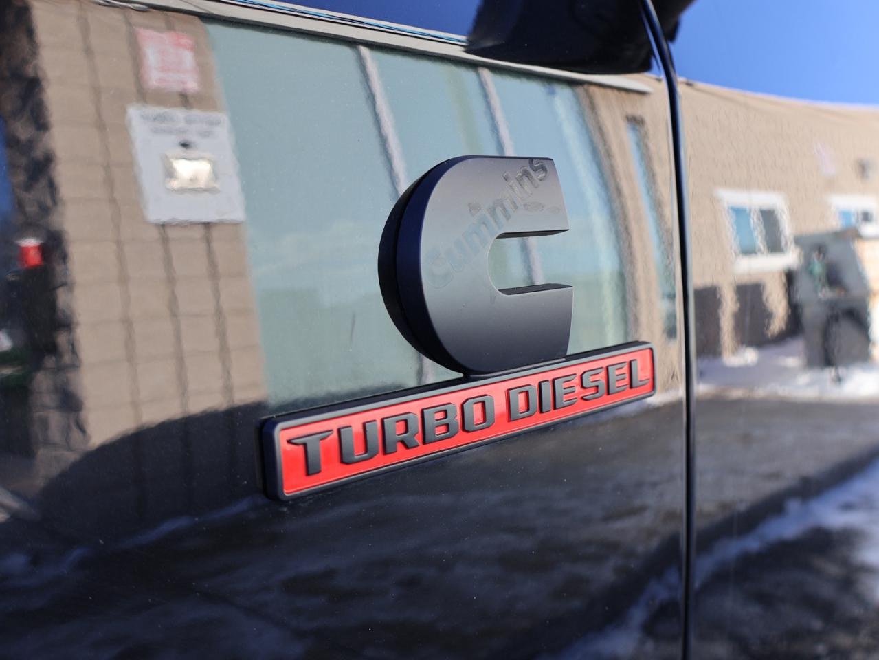 2021 RAM 2500 LARAMIE 4WD DIESEL CERTIFIED *DODGE MAINTAIN* CAMERA NAV BLUETOOTH LEATHER HEATED SEATS SUNROOF CRUISE ALLOYS Photo