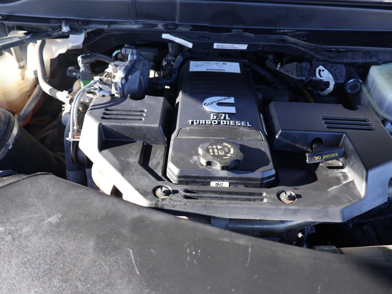 2021 RAM 2500 LARAMIE 4WD DIESEL CERTIFIED *DODGE MAINTAIN* CAMERA NAV BLUETOOTH LEATHER HEATED SEATS SUNROOF CRUISE ALLOYS Photo