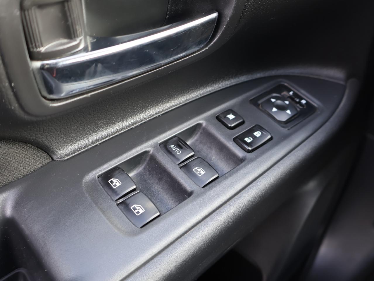 2018 Mitsubishi Outlander ES AWC CERTIFIED *ACCIDENT FREE* CAMERA BLUETOOTH HEATED SEATS CRUISE ALLOYS Photo