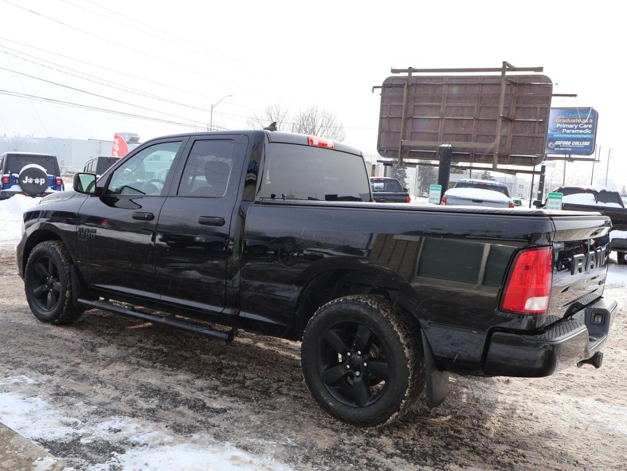 2021 RAM 1500 Classic EXPRESS 4WD CERTIFIED *ACCIDENT FREE* CAMERA BLUETOOTH CRUISE ALLOYS Photo