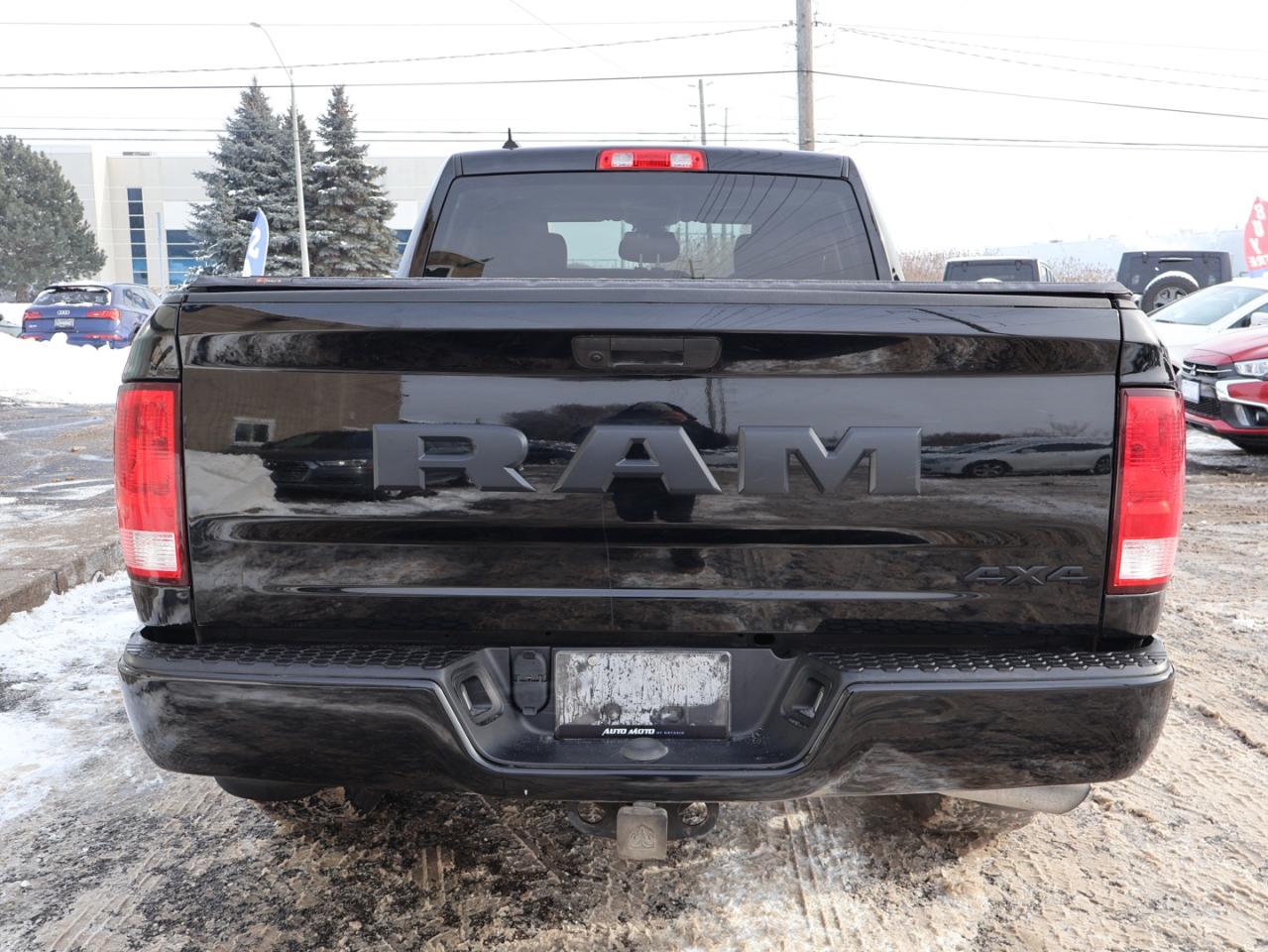 2021 RAM 1500 Classic EXPRESS 4WD CERTIFIED *ACCIDENT FREE* CAMERA BLUETOOTH CRUISE ALLOYS Photo