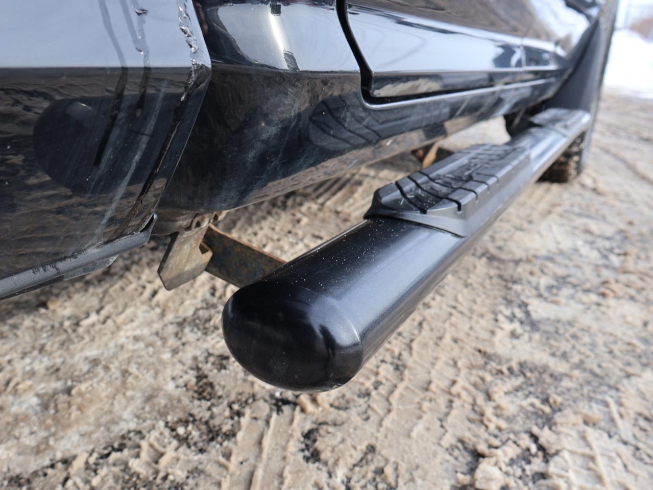 2021 RAM 1500 Classic EXPRESS 4WD CERTIFIED *ACCIDENT FREE* CAMERA BLUETOOTH CRUISE ALLOYS Photo