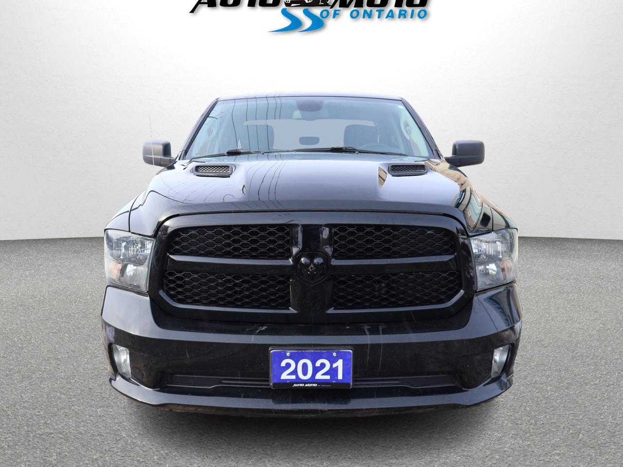 2021 RAM 1500 Classic EXPRESS 4WD CERTIFIED *ACCIDENT FREE* CAMERA BLUETOOTH CRUISE ALLOYS Photo2