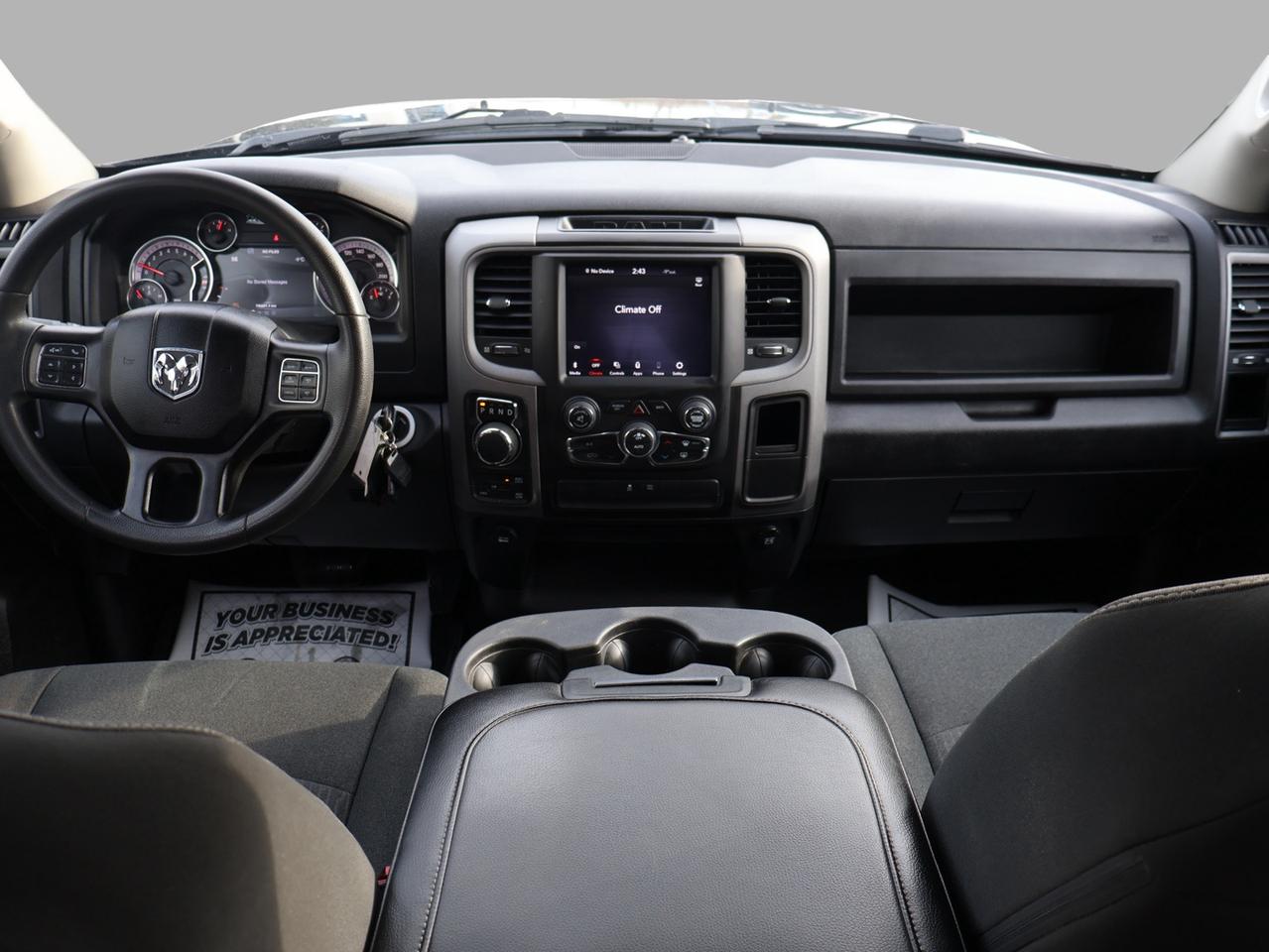 2021 RAM 1500 Classic EXPRESS 4WD CERTIFIED *ACCIDENT FREE* CAMERA BLUETOOTH CRUISE ALLOYS Photo