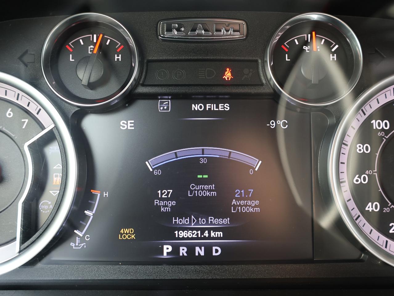 2021 RAM 1500 Classic EXPRESS 4WD CERTIFIED *ACCIDENT FREE* CAMERA BLUETOOTH CRUISE ALLOYS Photo