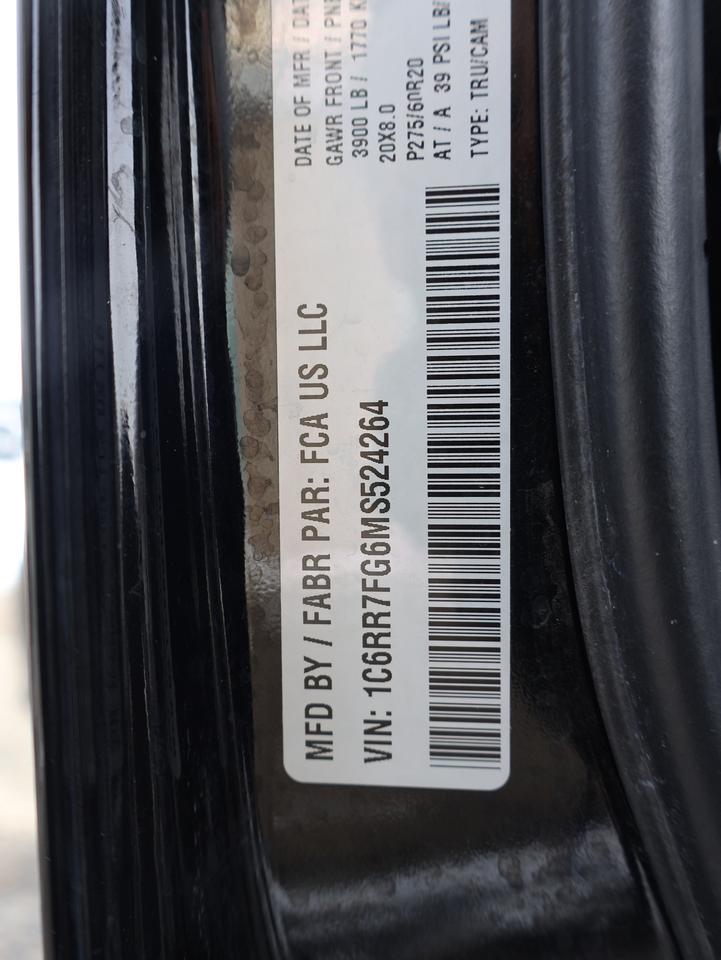 2021 RAM 1500 Classic EXPRESS 4WD CERTIFIED *ACCIDENT FREE* CAMERA BLUETOOTH CRUISE ALLOYS Photo