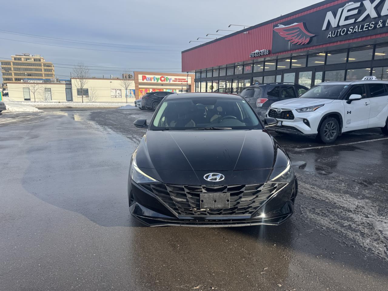 2022 Hyundai Elantra PREFERRED P/SUNROOF CARPLAY L/ASSIST B/SPOT CAMERA Photo2